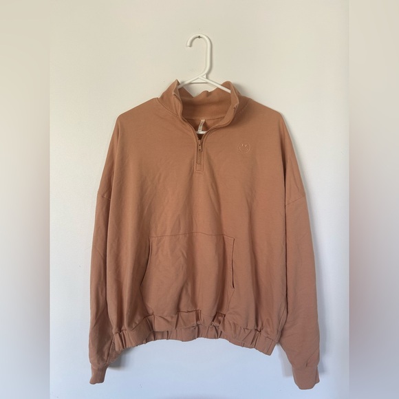 Rylee + Cru Tops - Rylee + Cru Large Tan Happy Face Quarter Zip Size Large